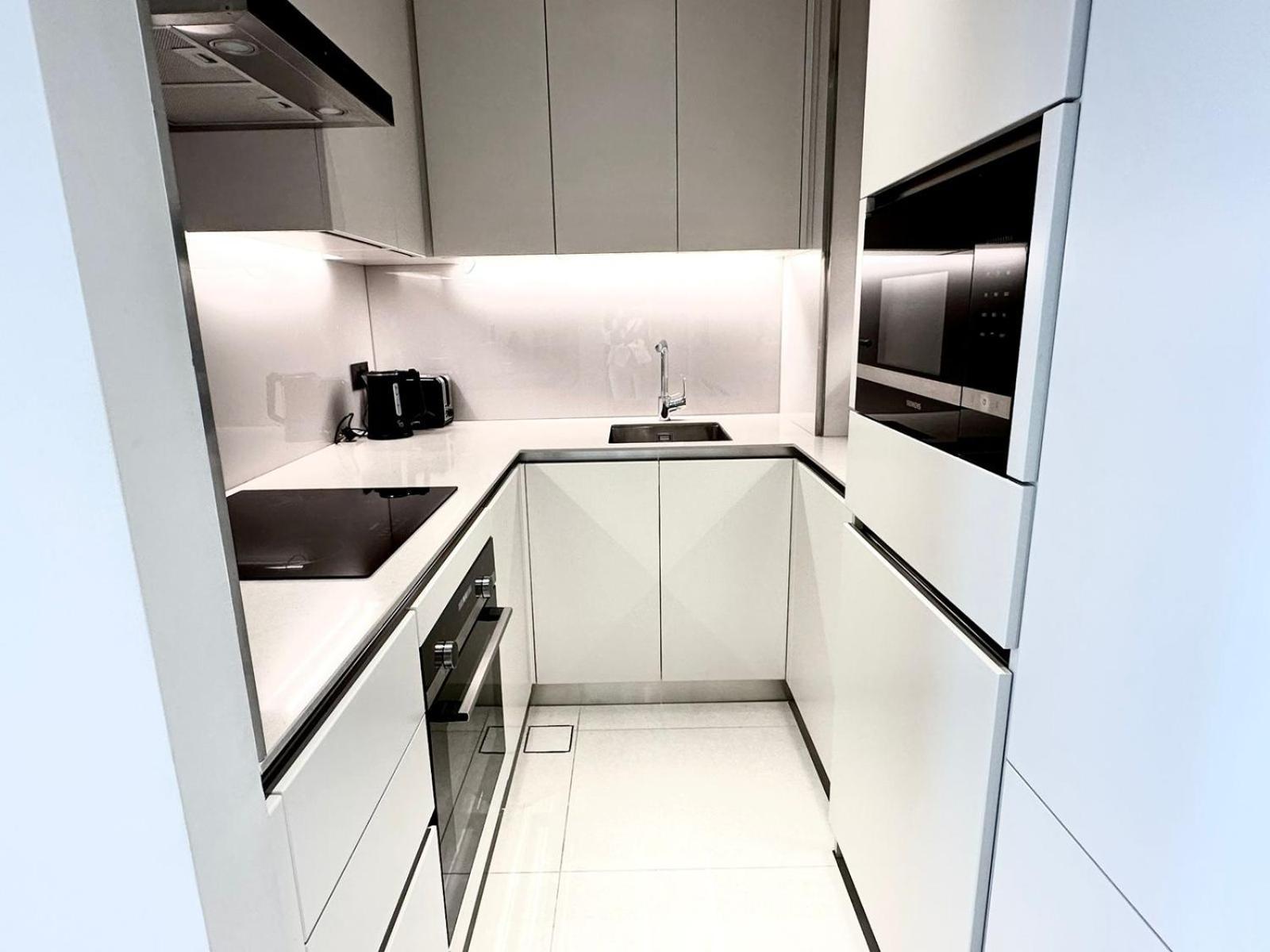 Apartment In Marina Dubai