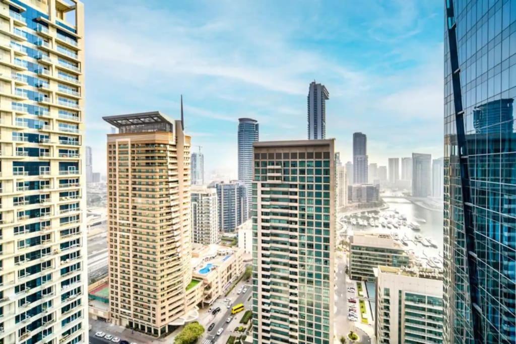 Bright & Serene Flat In The Marina, By Only Dubai