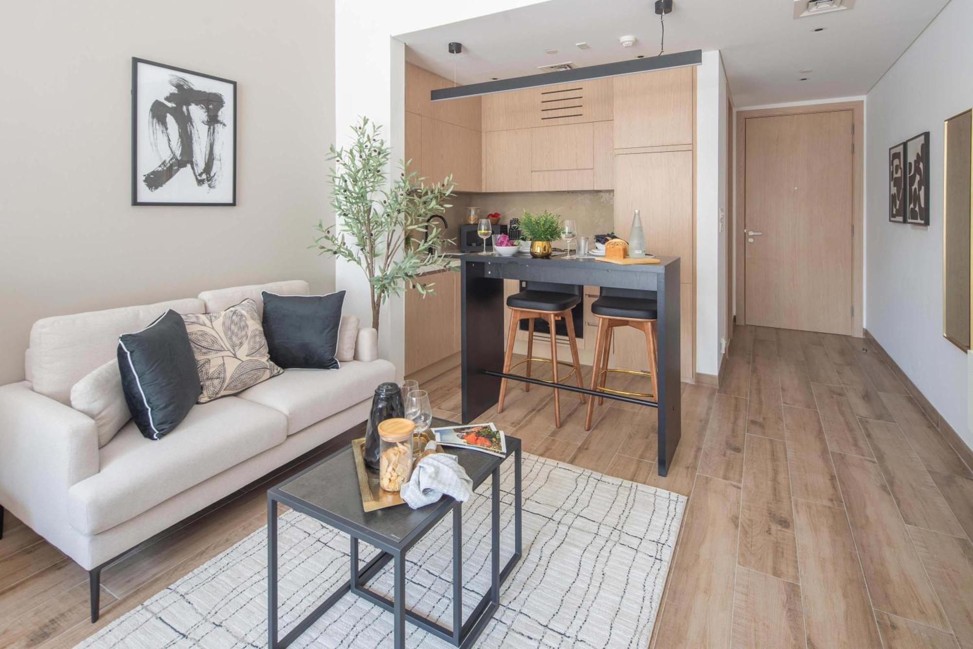 Frank Porter - Oakley Square Residences *