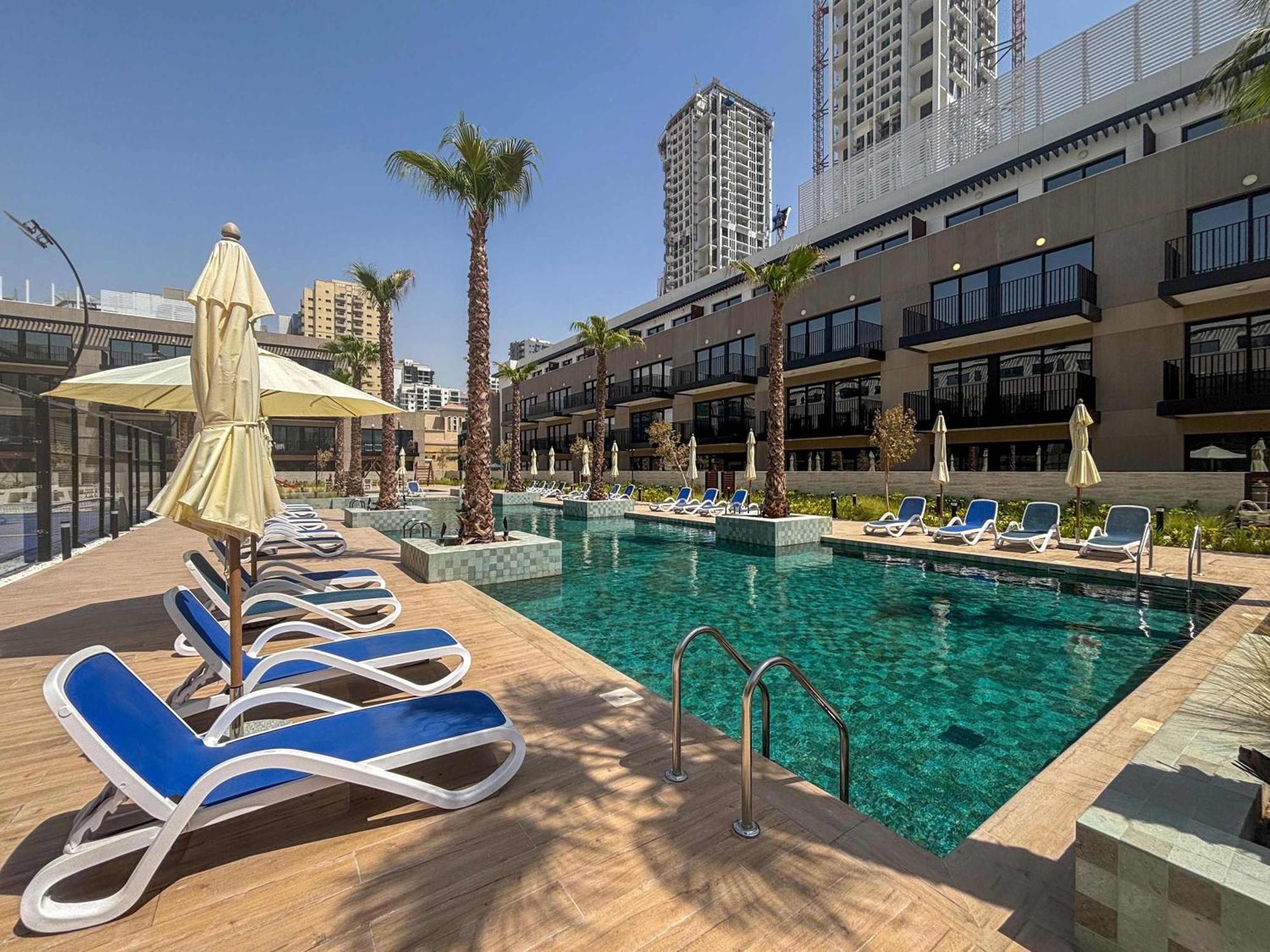 Frank Porter - Oakley Square Residences Apartment Dubai