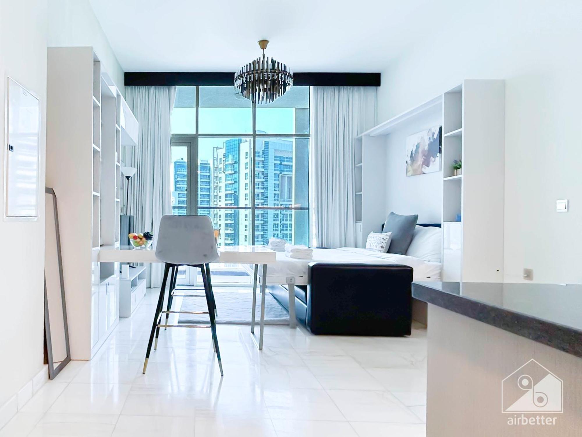 Chic Retreat In Business Bay *