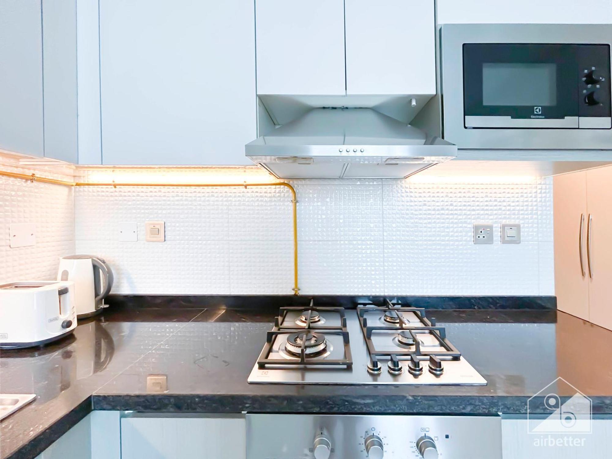 Chic Retreat In Business Bay * Dubai