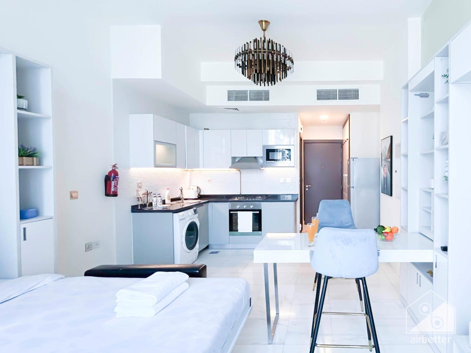 Chic Retreat In Business Bay