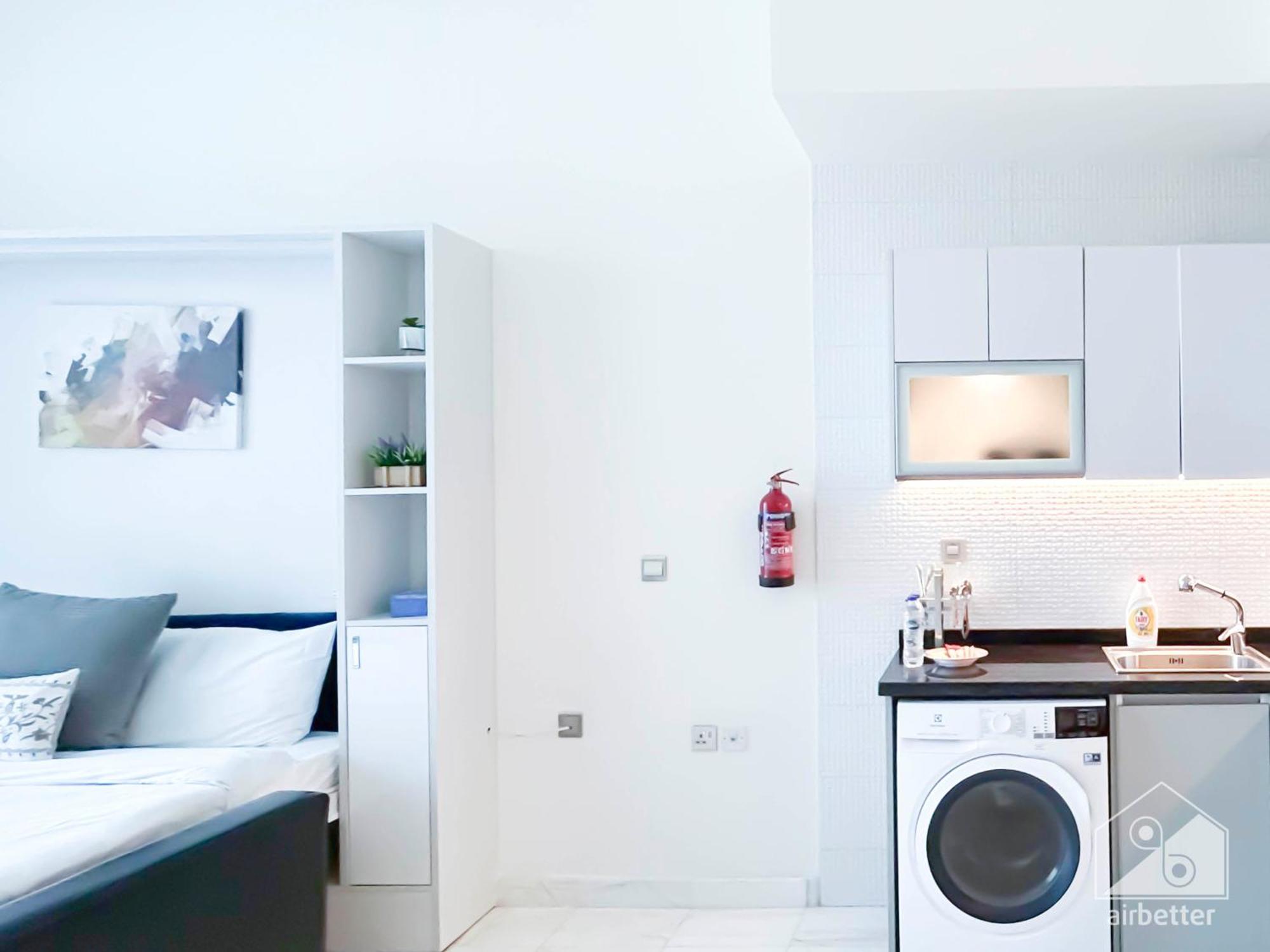 Chic Retreat In Business Bay *