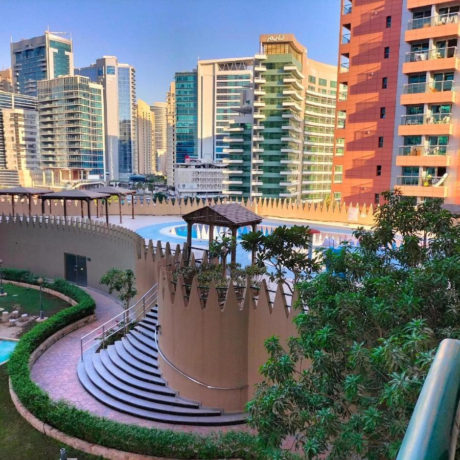 Homestay Nomad Partition In Barsha Heights 3 Mins To Icm Metro Dubai
