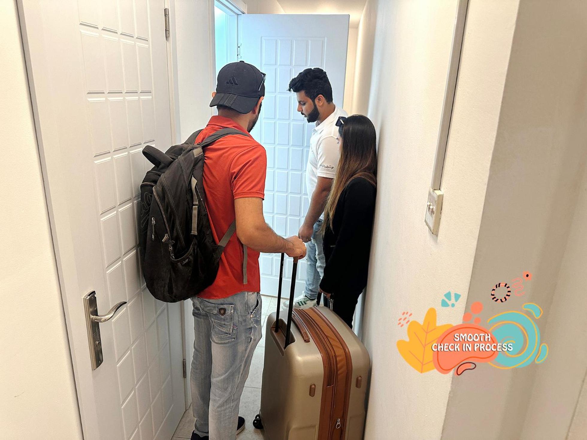 Nomad Partition In Barsha Heights 3 Mins To Icm Metro * Dubai
