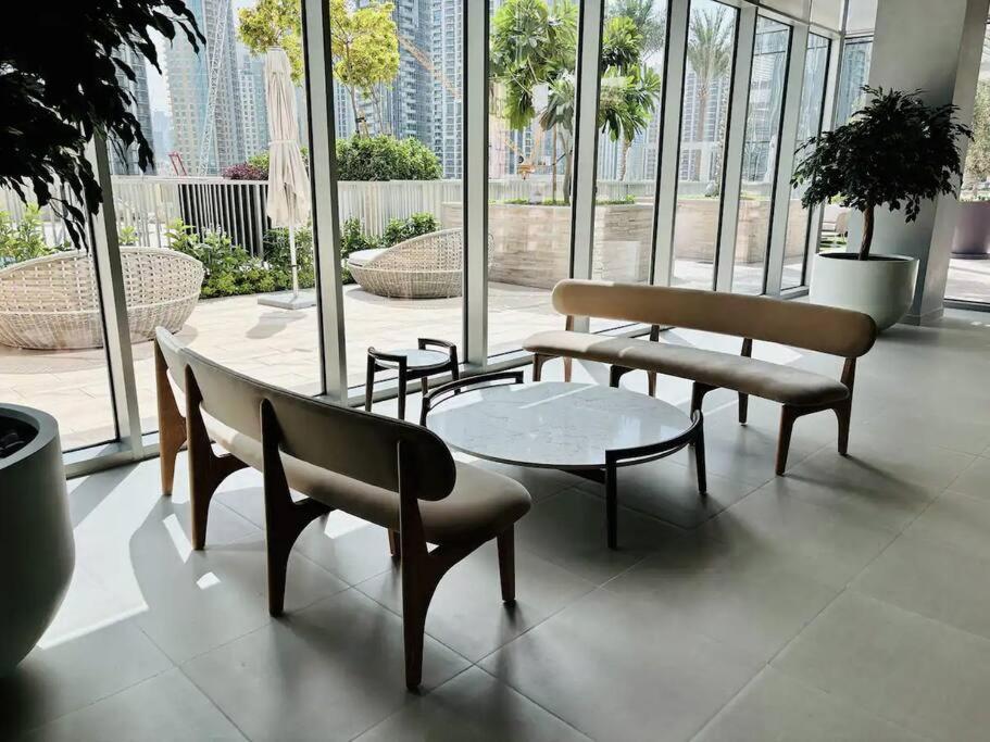Apartment Kinfolk Homes - 5-star Family Stay, 8 Minutes Walk To Mall & Burj Khalifa *