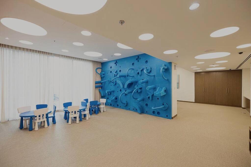 Kinfolk Homes - 5-star Family Stay, 8 Minutes Walk To Mall & Burj Khalifa Dubai
