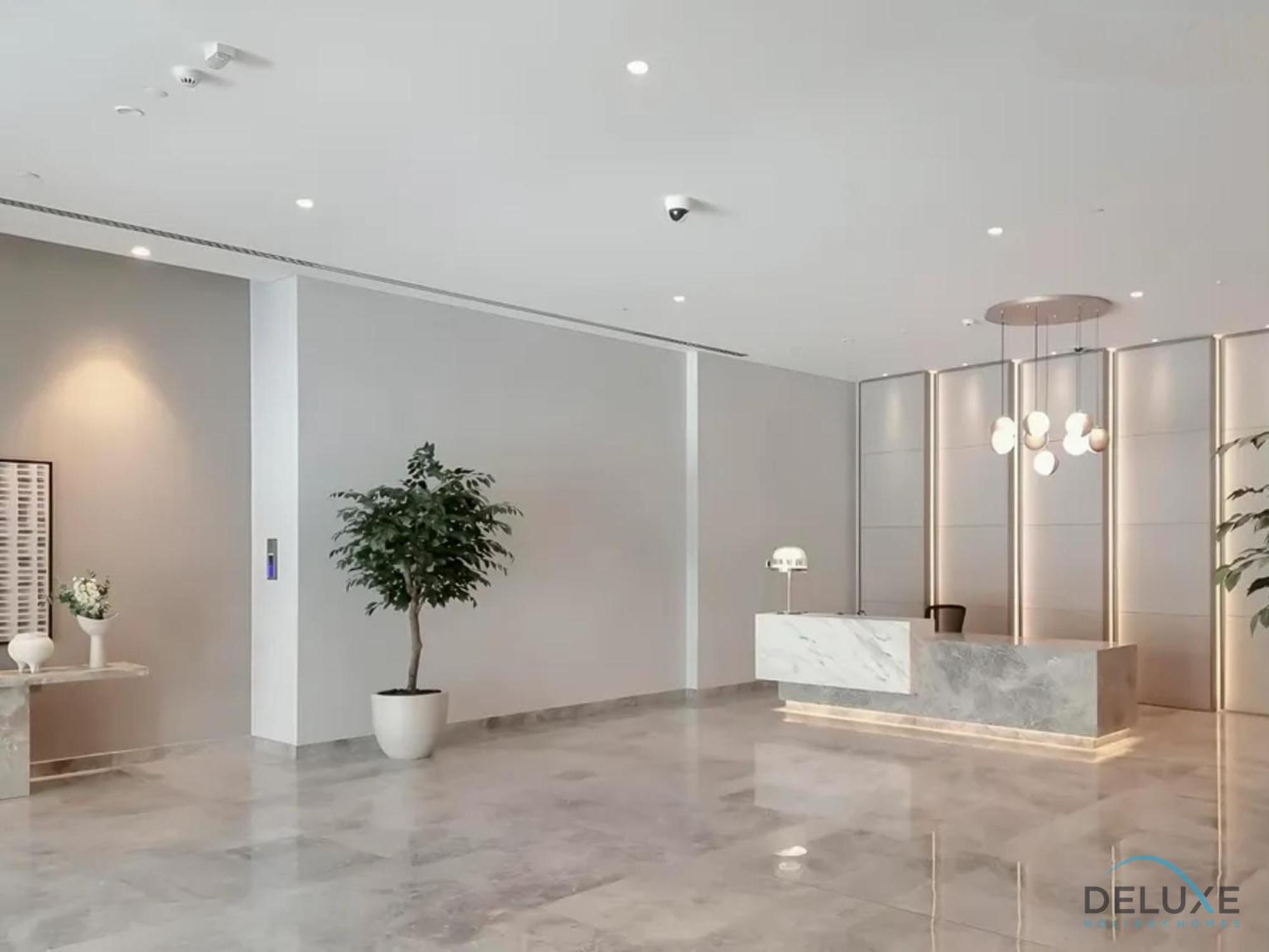 Grand 2br With Burj Khalifa View In Burj Royale, Downtown By Deluxe Homes Apartment *