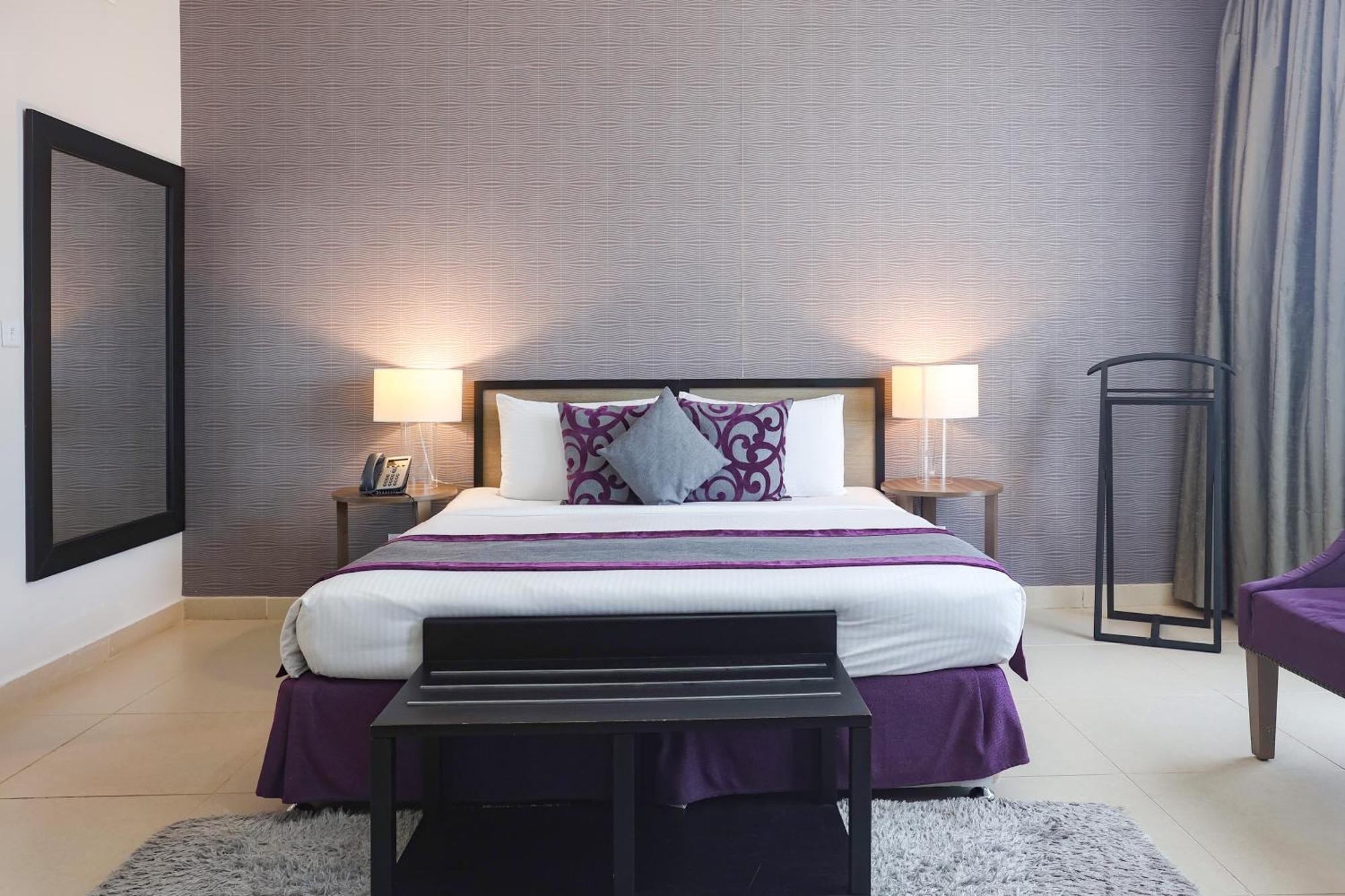Nassima Tower Aparthotel 5*