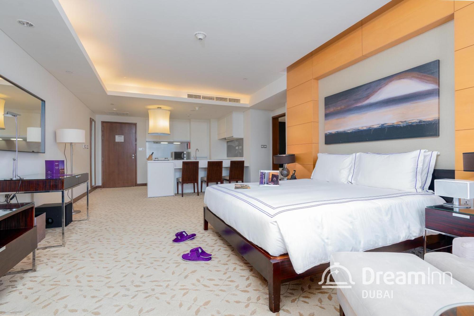 Dream - Fashion Avenue Residences Formerly Address Mall *