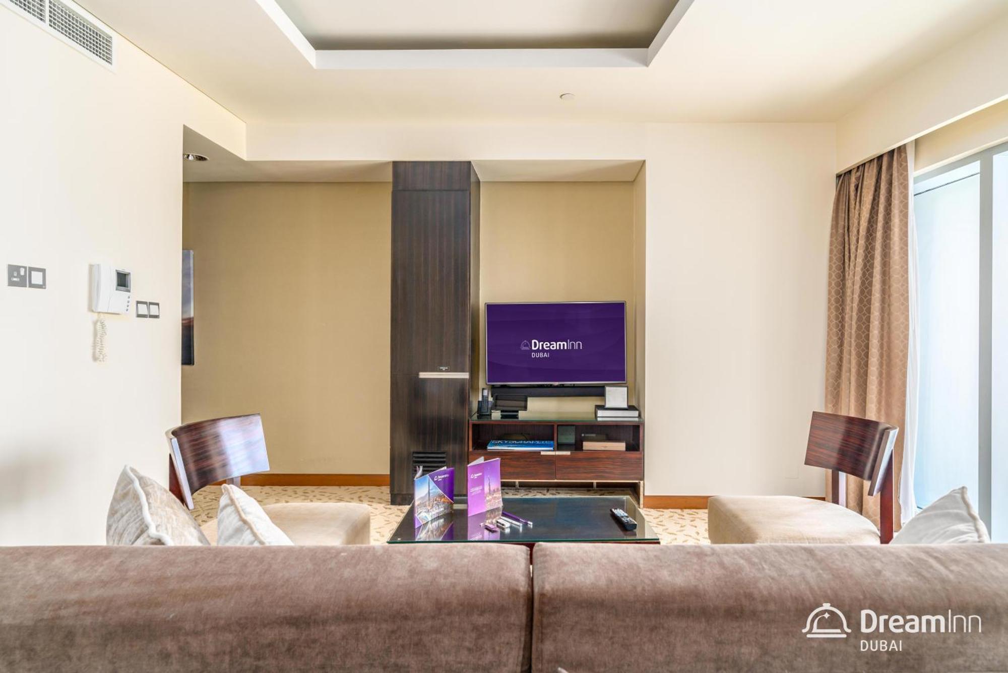 Dream - Fashion Avenue Residences Formerly Address Mall Apartment *