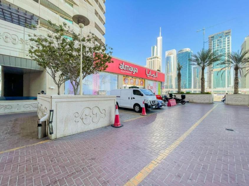Daire Luxury 1 Bedroom On Marina Walk Dubai