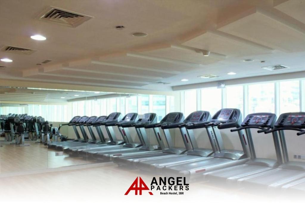 Hostel Angel Packers With Seaview In Marina Walk Dubai