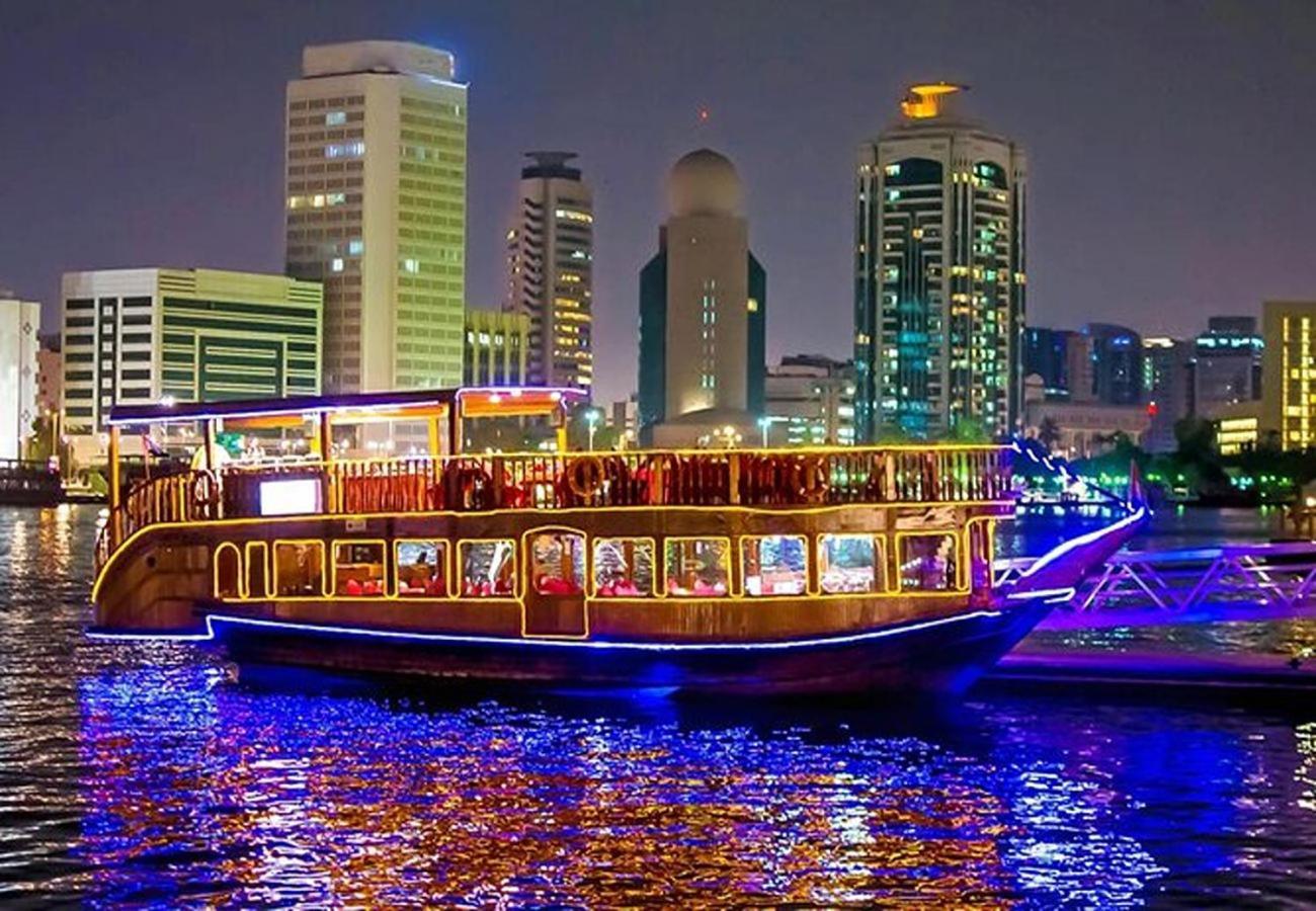 Angel Packers With Seaview In Marina Walk * Dubai