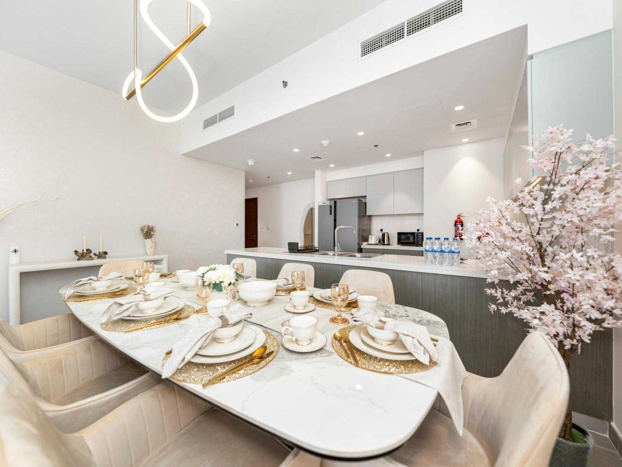 Burj Khalifa Bliss I 4 Bedroom I Burj Khalifa & Fountain Views I Free Gym, Pool, Parking, Wi-fi And Ps5 I By Skyline Serenity Apartment *