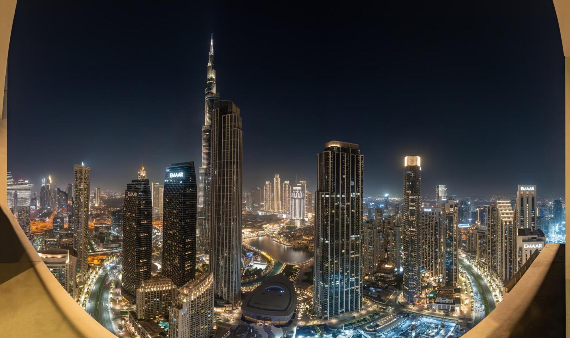 Burj Khalifa Bliss I 4 Bedroom I Burj Khalifa & Fountain Views I Free Gym, Pool, Parking, Wi-fi And Ps5 I By Skyline Serenity Apartment *