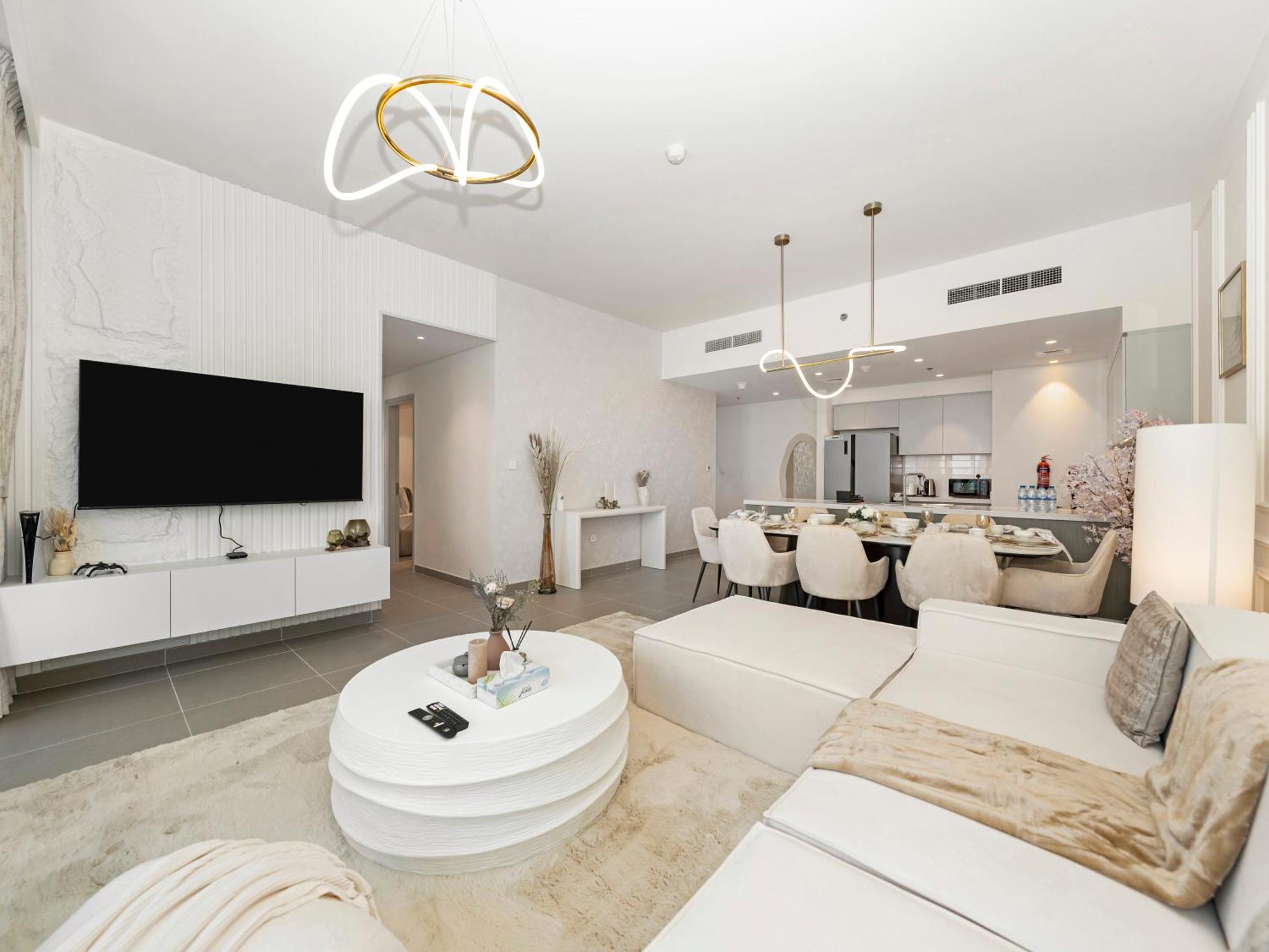 Burj Khalifa Bliss I 4 Bedroom I Burj Khalifa & Fountain Views I Free Gym, Pool, Parking, Wi-fi And Ps5 I By Skyline Serenity Apartment Dubai