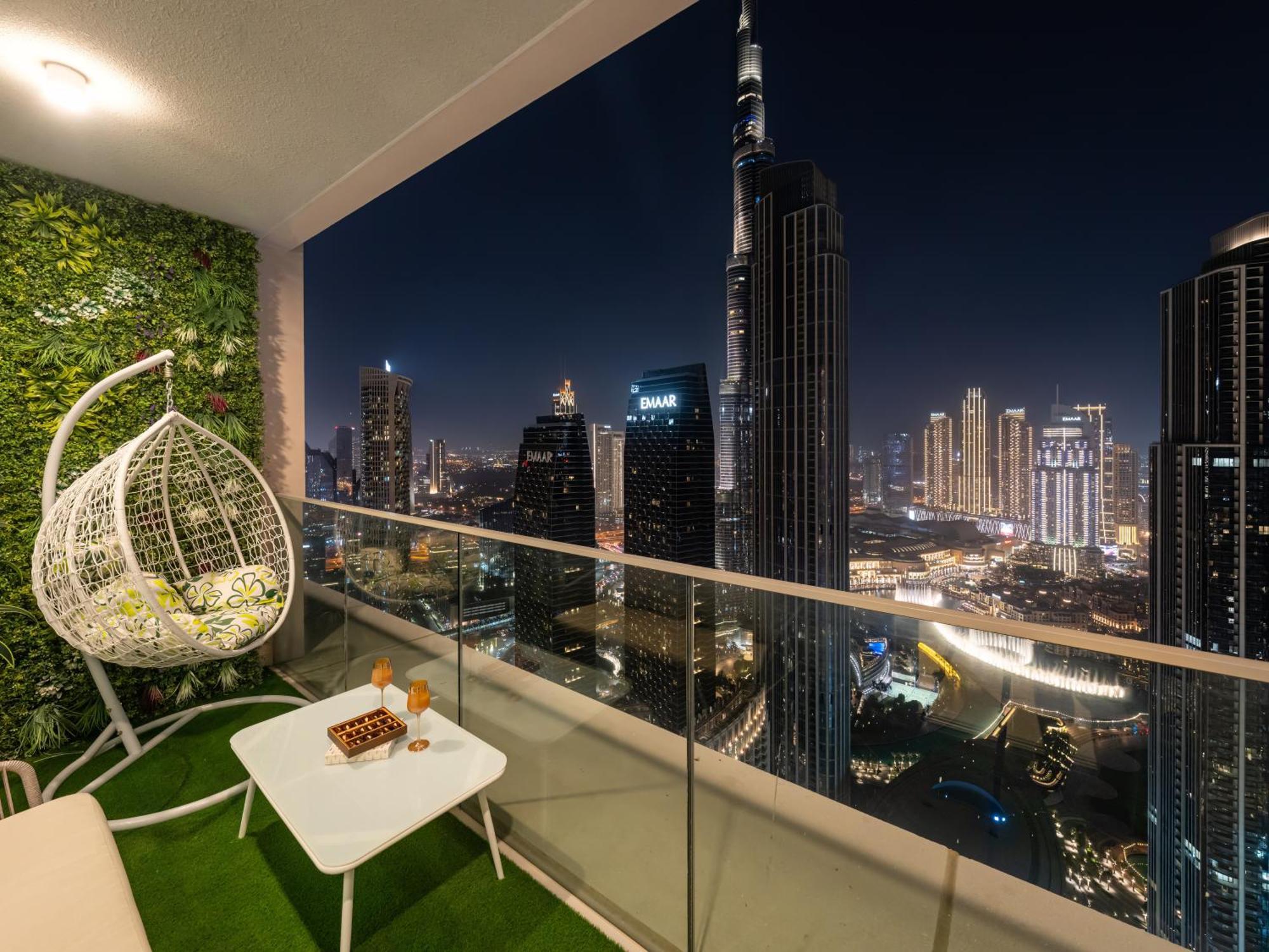 Burj Khalifa Bliss I 4 Bedroom I Burj Khalifa & Fountain Views I Free Gym, Pool, Parking, Wi-fi And Ps5 I By Skyline Serenity * Dubai