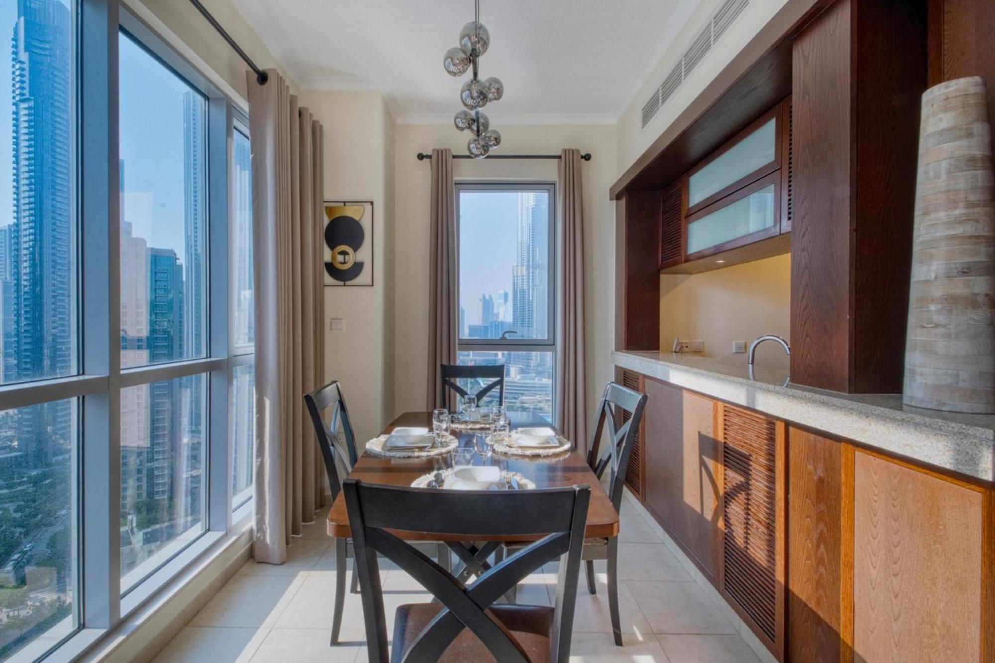 Luxury 1-bedroom With Burj Khalifa View *