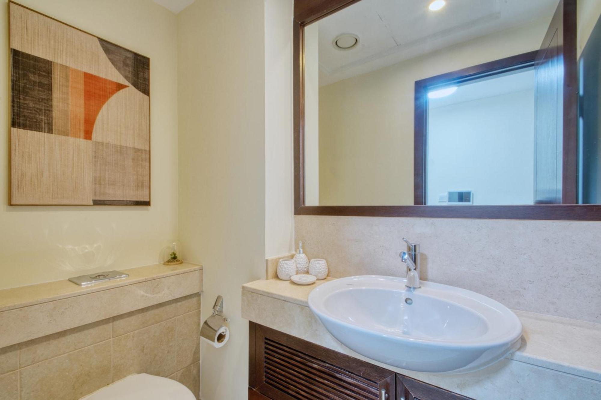 Luxury 1-bedroom With Burj Khalifa View