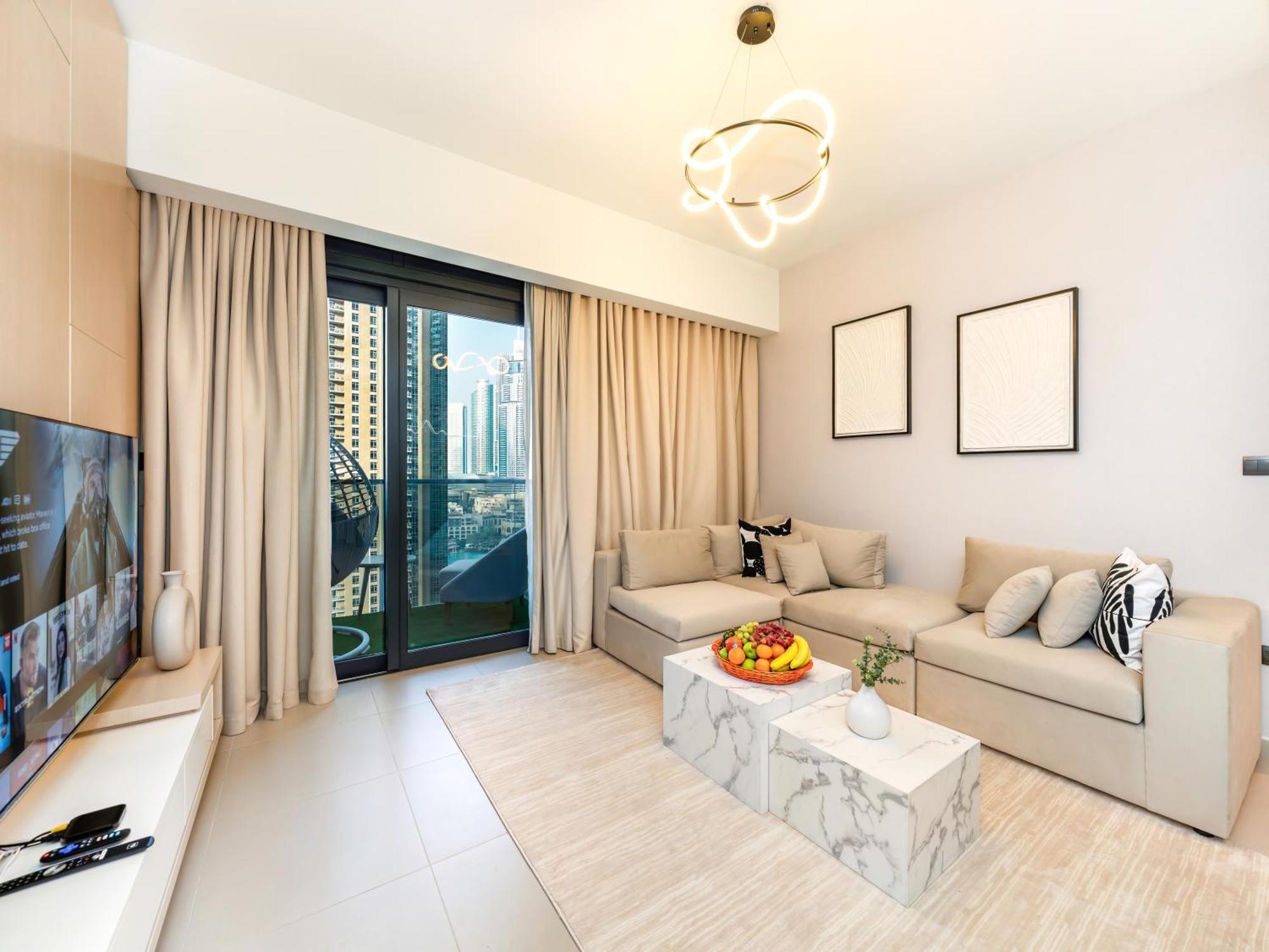 Exquisite 2 Bedroom I Burj Khalifa & Fountain Views I Free Gym, Pool, Parking, Wi-fi And Ps5 I By Skyline Serenity Daire *