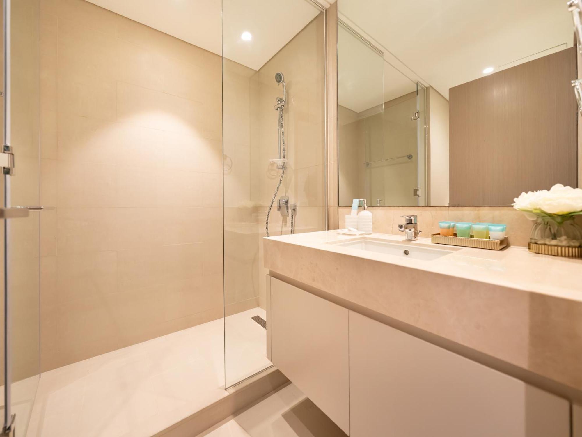 Daire Exquisite 2 Bedroom I Burj Khalifa & Fountain Views I Free Gym, Pool, Parking, Wi-fi And Ps5 I By Skyline Serenity Dubai