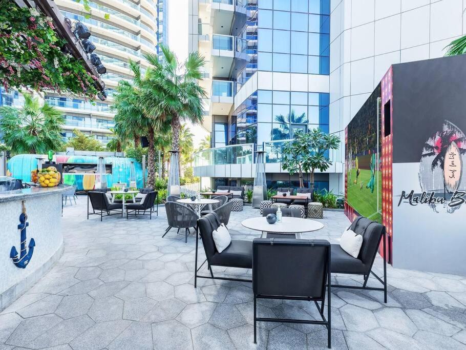 Stylish At Paramount Business Bay * Dubai