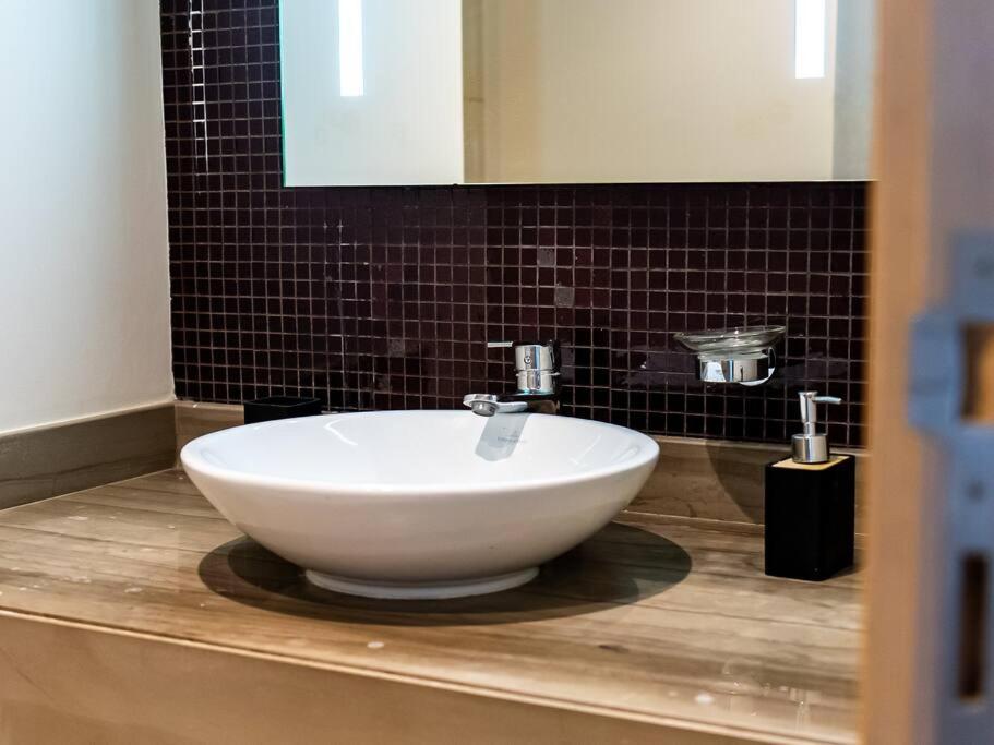 Apartamento Stylish At Paramount Business Bay