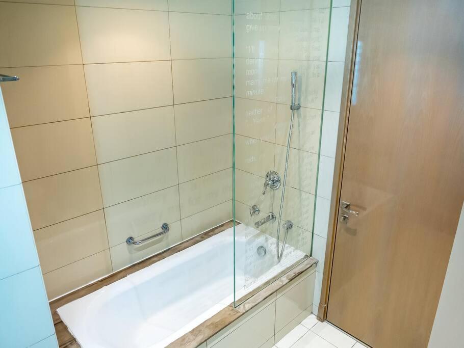 Stylish At Paramount Business Bay Apartamento *