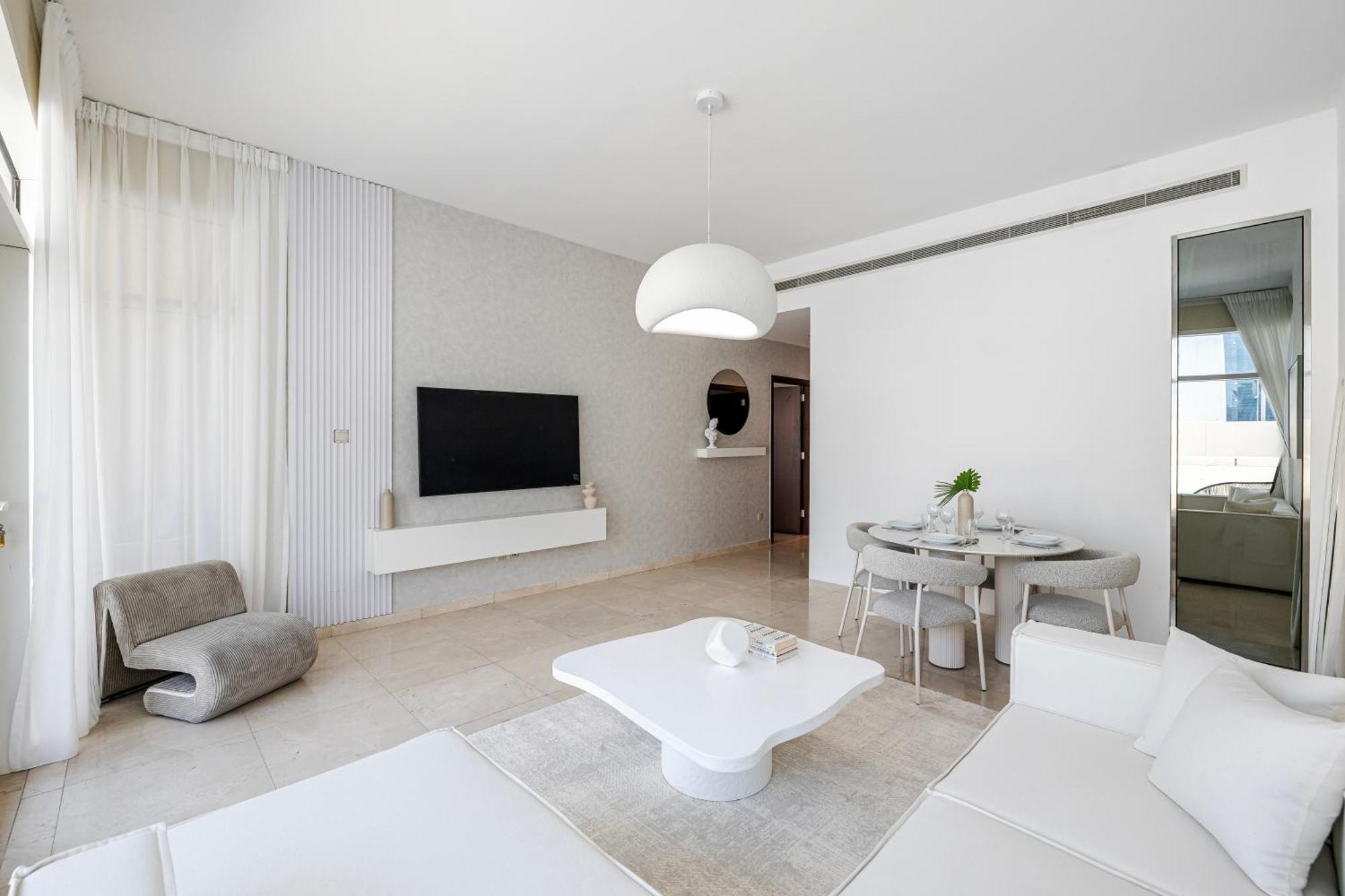 2br Bay Square 7, View
