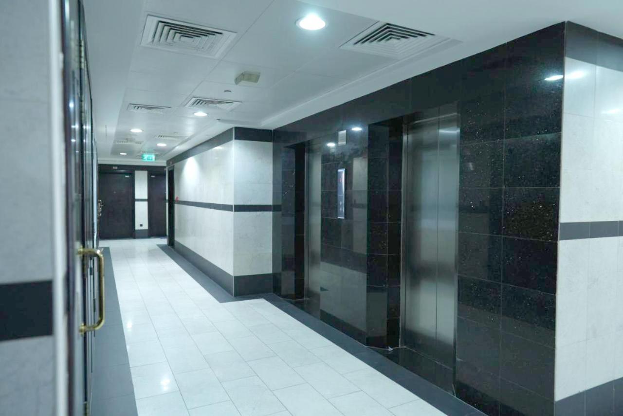 Blissful Partition In Bur Near Burjuman Metro Homestay Dubai