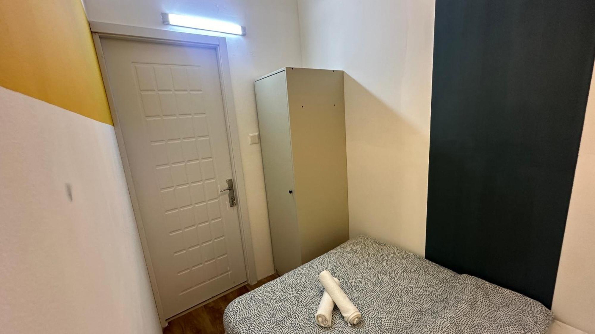Blissful Partition In Bur Near Burjuman Metro Dubai