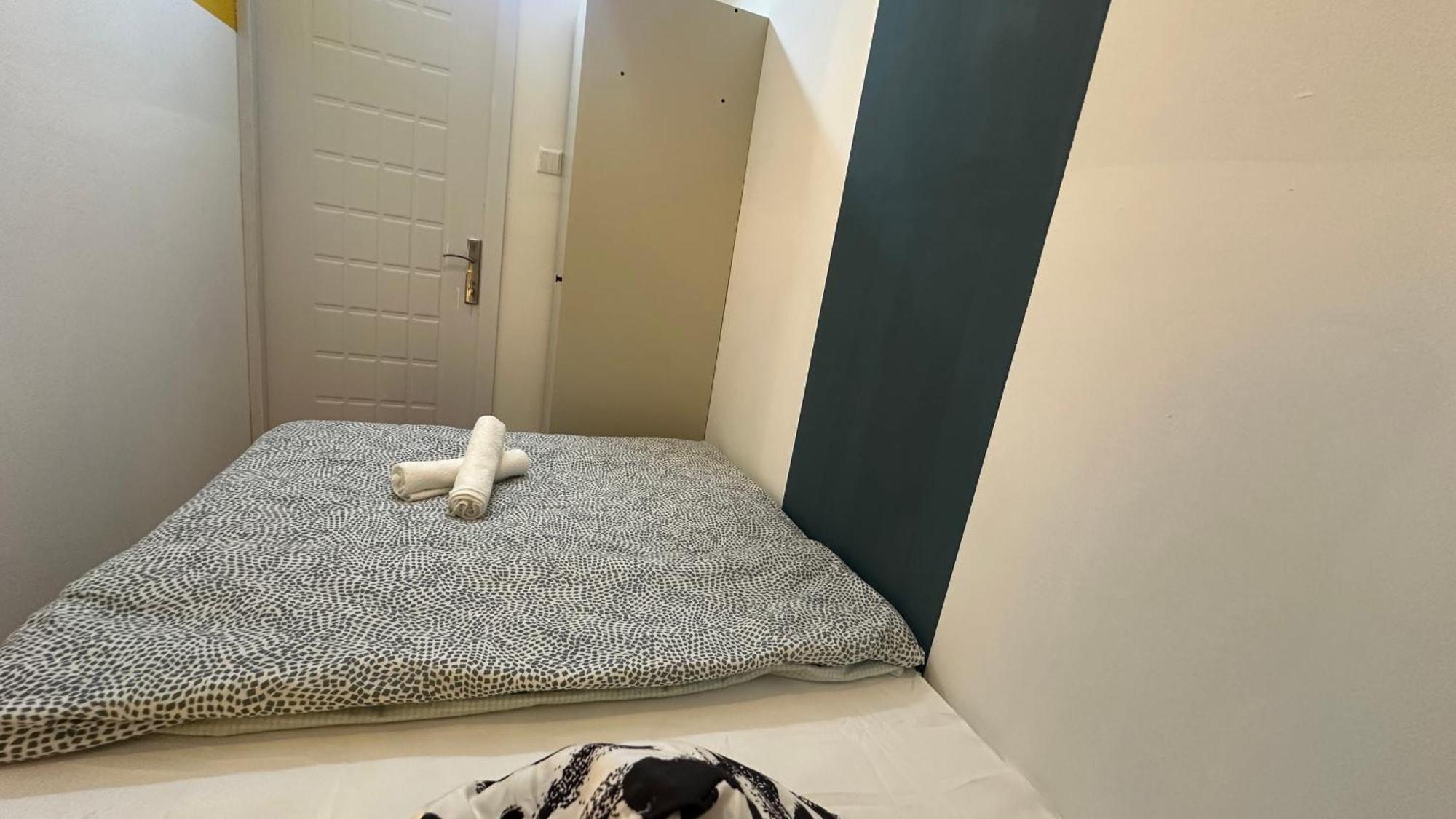Blissful Partition In Bur Near Burjuman Metro Homestay
