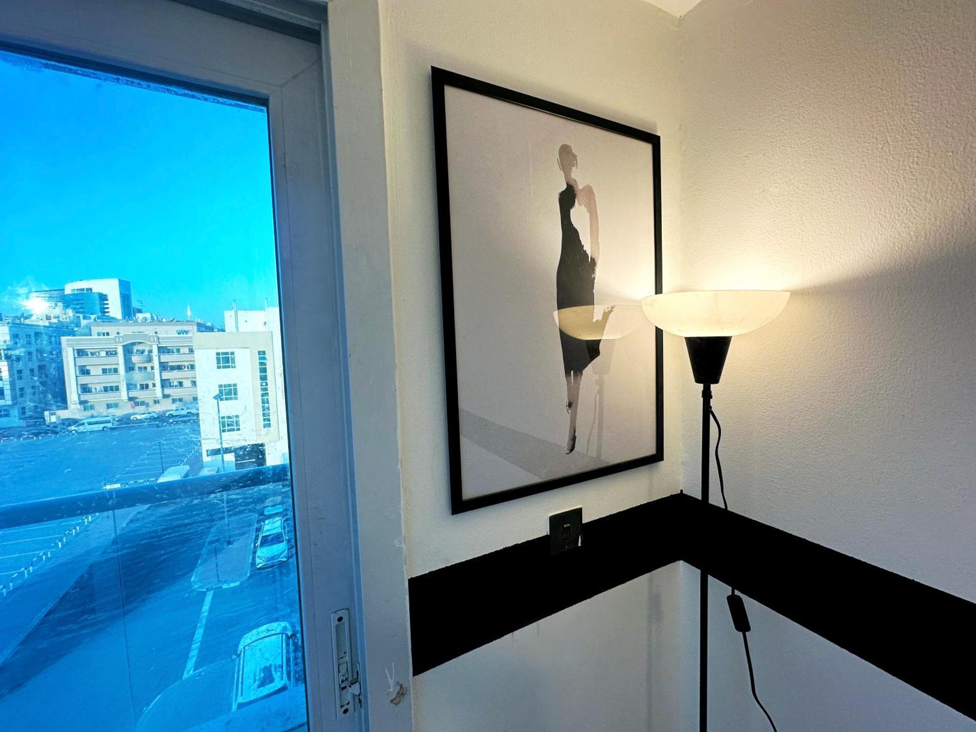Blissful Partition In Bur Near Burjuman Metro Homestay