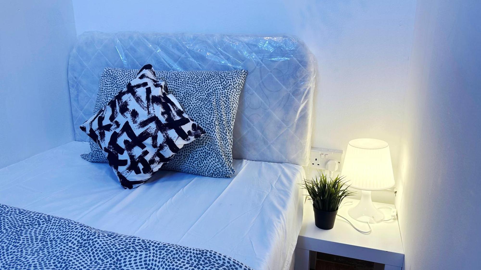 Blissful Partition In Bur Near Burjuman Metro Homestay Dubai
