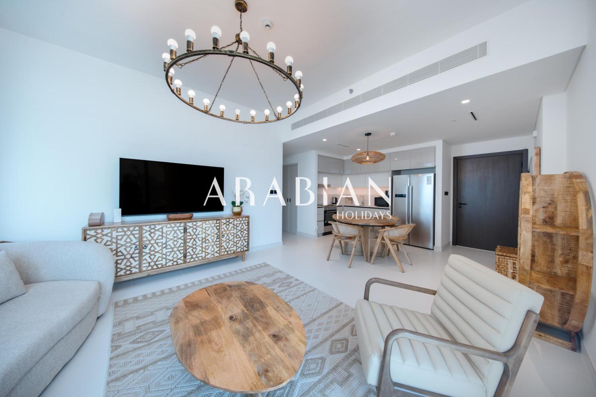 Stunning Chic 2br With Amazing Views Harbour Apartment Dubai