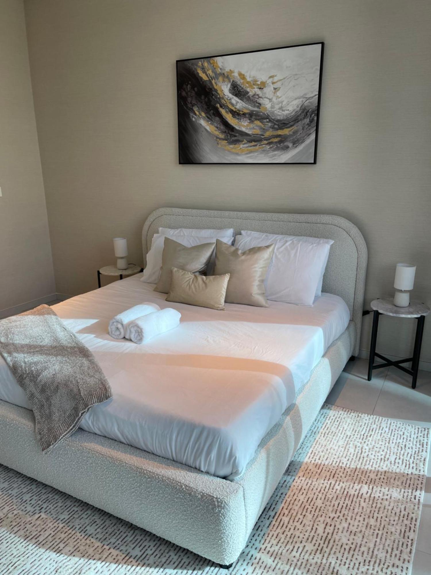 Marquise Square Tower Luxury App's Hotel