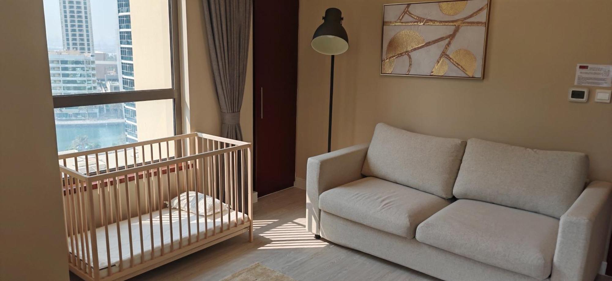 Marina View Luxury Condo: Spacious 2bd Steps From Jbr * Dubai