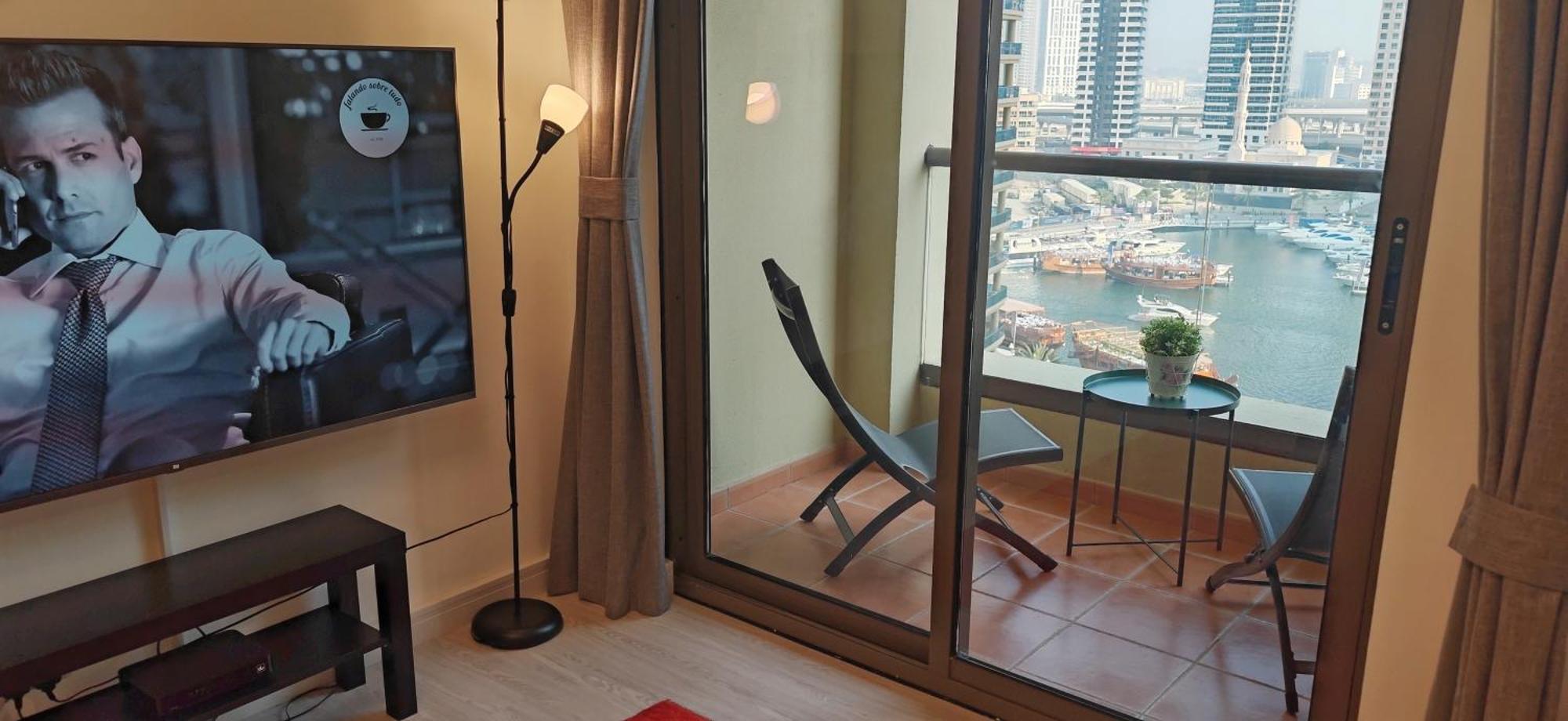 Marina View Luxury Condo: Spacious 2bd Steps From Jbr Apartamento