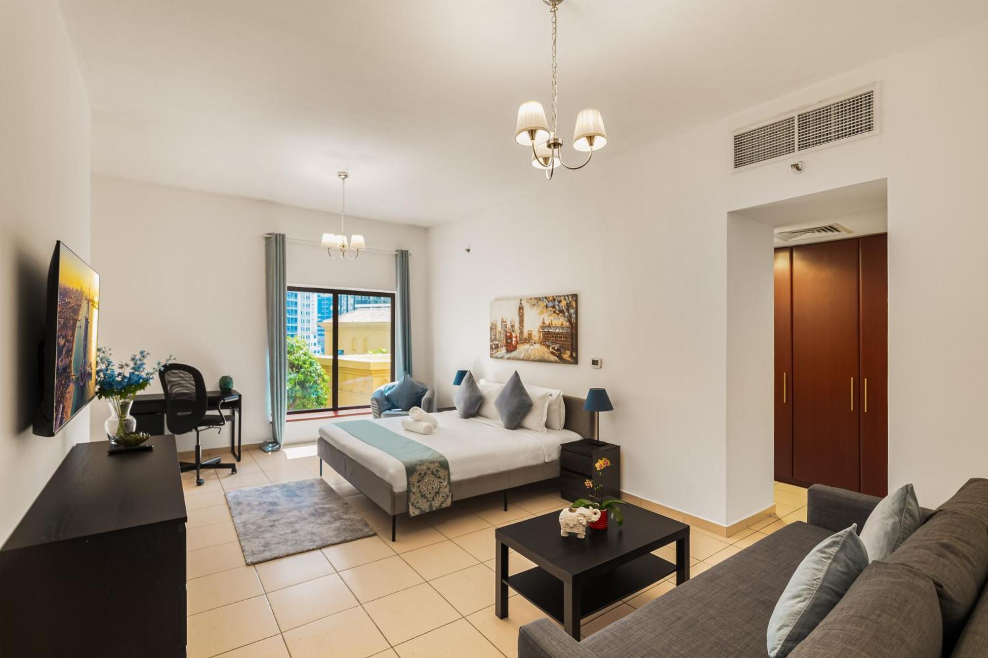 Beautiful 2br & 4br On Jbr Beach, Walking Distance To Bluewaters Island - By Sunkissed Homes *
