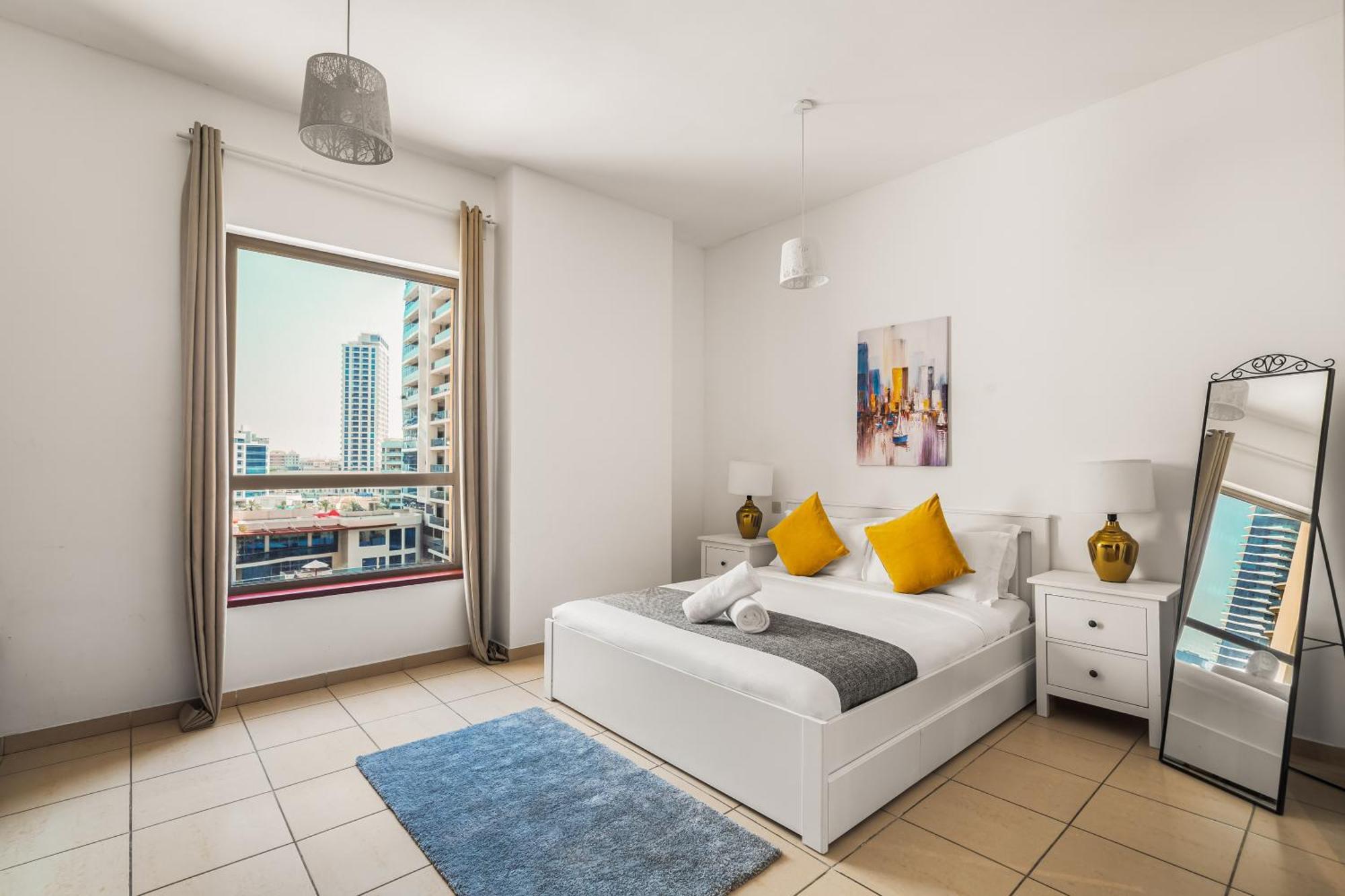 Apartment Beautiful 2br & 4br On Jbr Beach, Walking Distance To Bluewaters Island - By Sunkissed Homes *