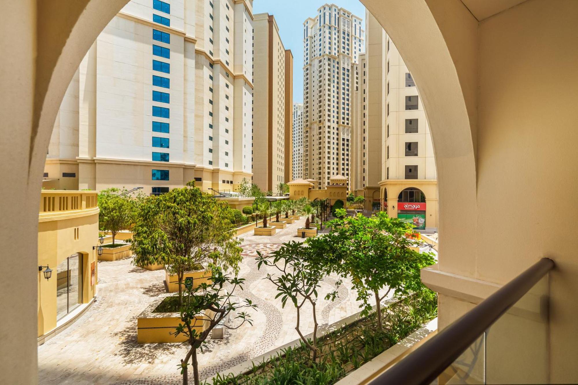 Beautiful 2br & 4br On Jbr Beach, Walking Distance To Bluewaters Island - By Sunkissed Homes Dubai