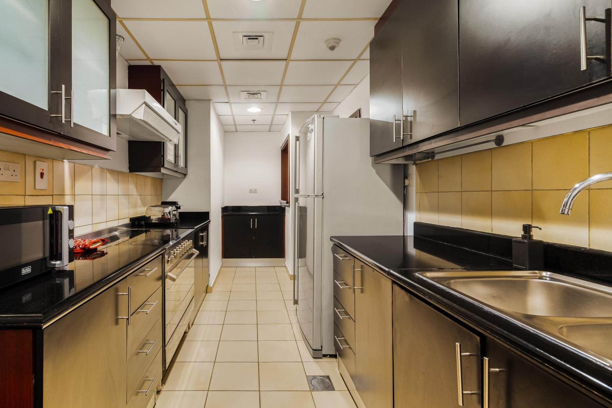 Beautiful 2br & 4br On Jbr Beach, Walking Distance To Bluewaters Island - By Sunkissed Homes *