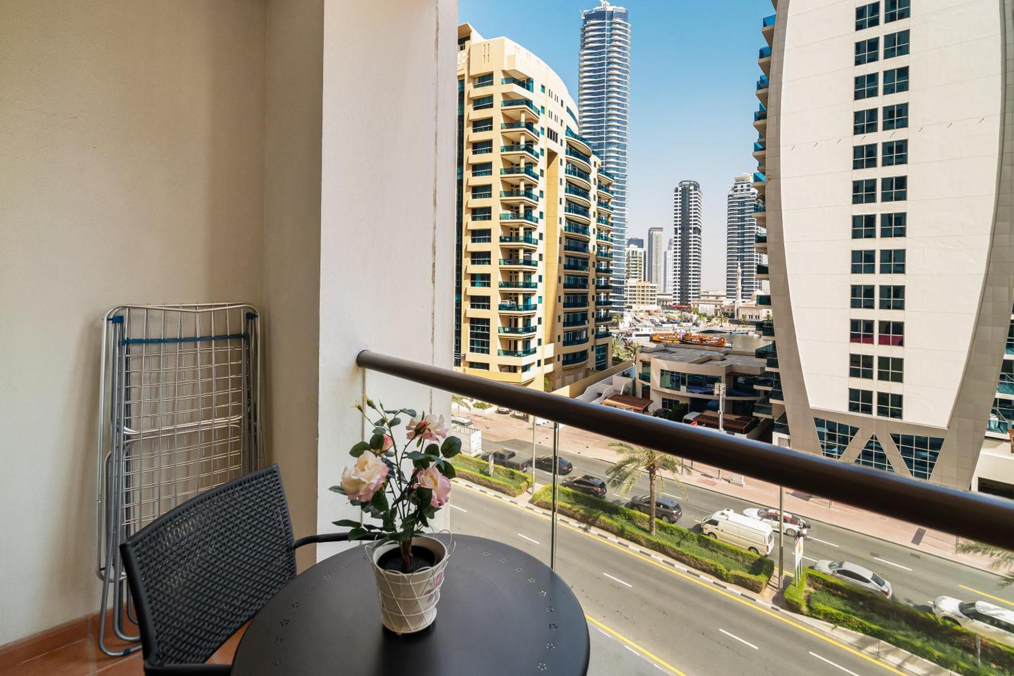 Beautiful 2br & 4br On Jbr Beach, Walking Distance To Bluewaters Island - By Sunkissed Homes Apartment Dubai