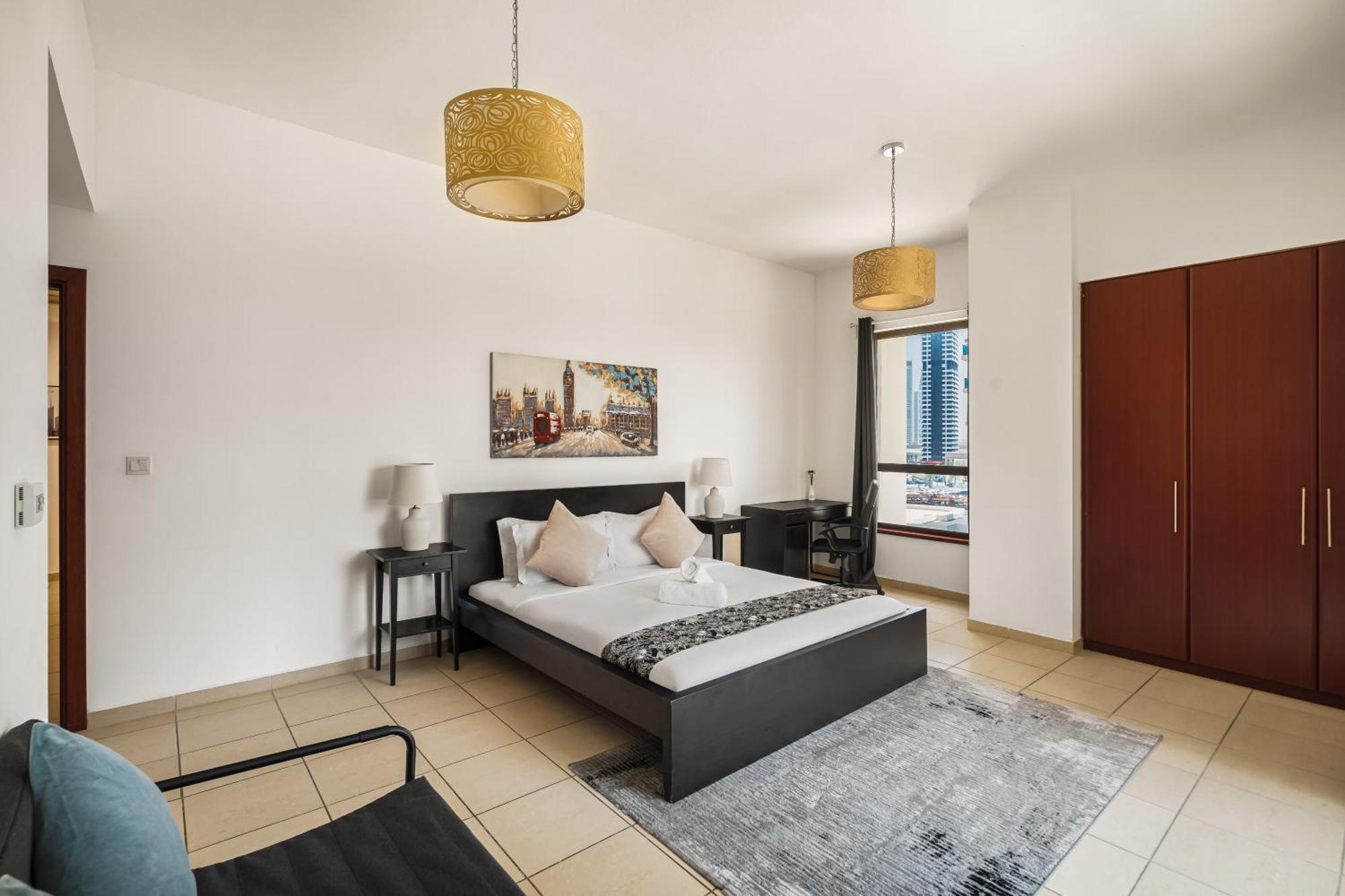 Beautiful 2br & 4br On Jbr Beach, Walking Distance To Bluewaters Island - By Sunkissed Homes *