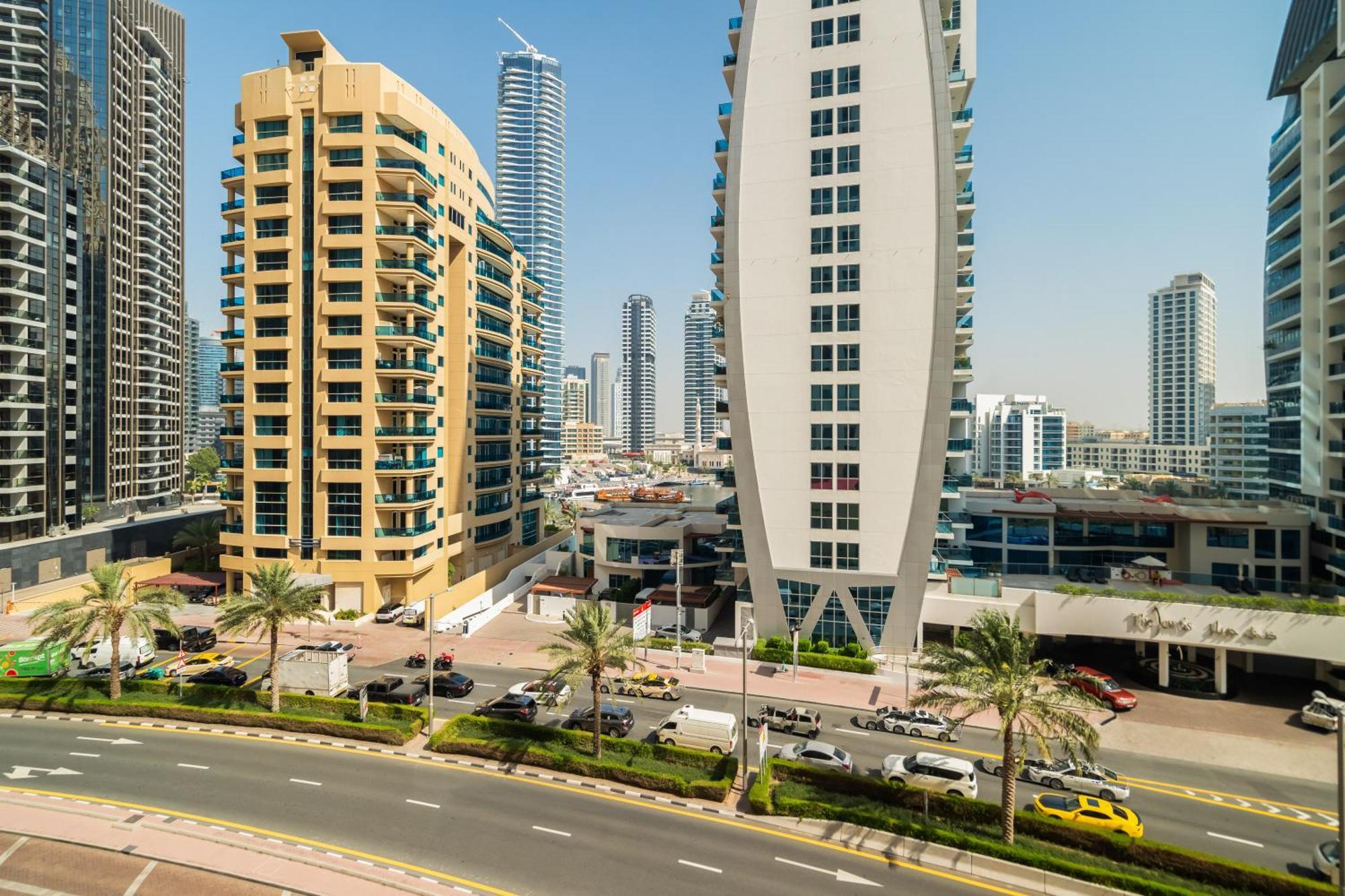 Beautiful 2br & 4br On Jbr Beach, Walking Distance To Bluewaters Island - By Sunkissed Homes