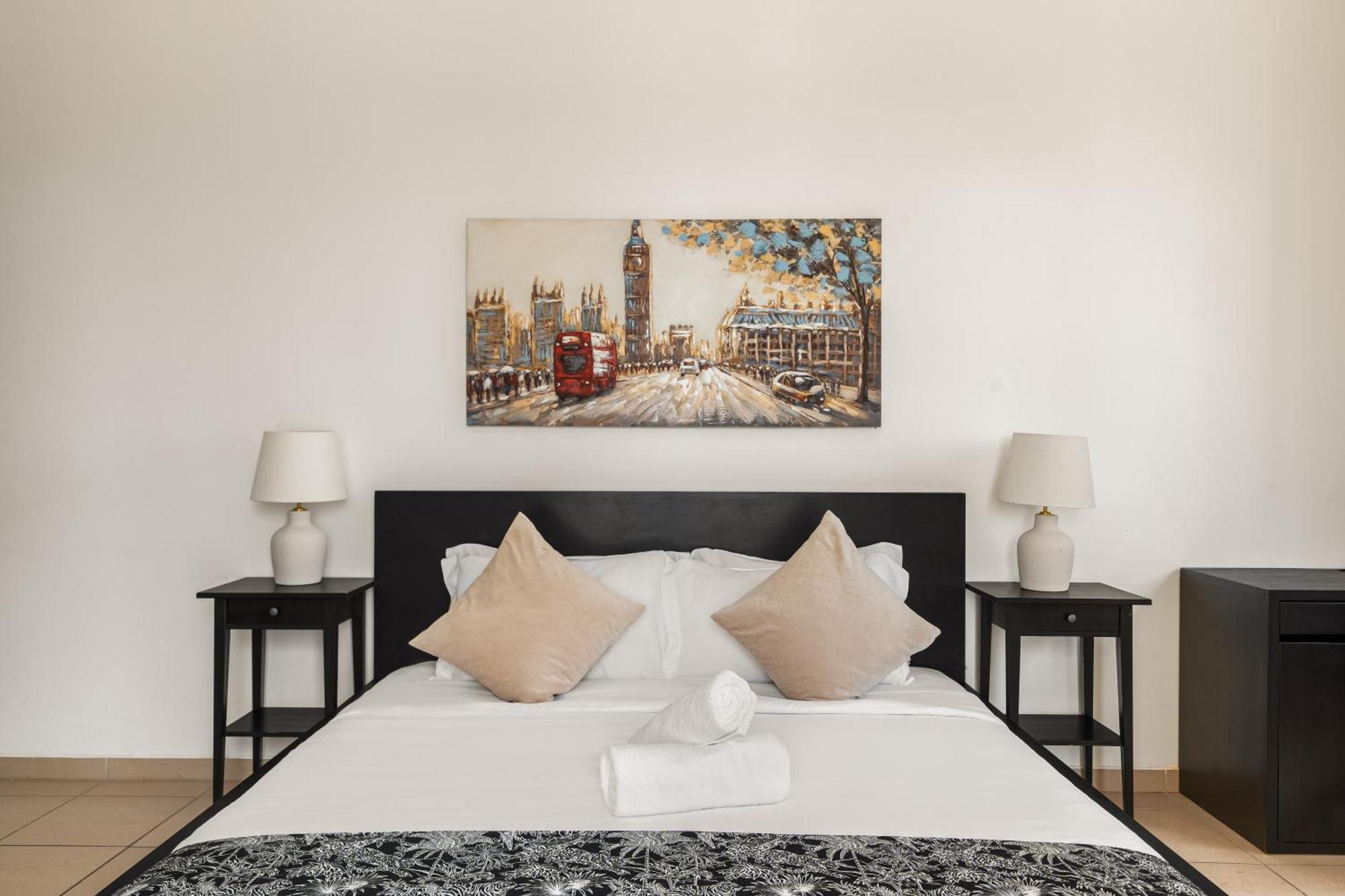 Apartment Beautiful 2br & 4br On Jbr Beach, Walking Distance To Bluewaters Island - By Sunkissed Homes Dubai