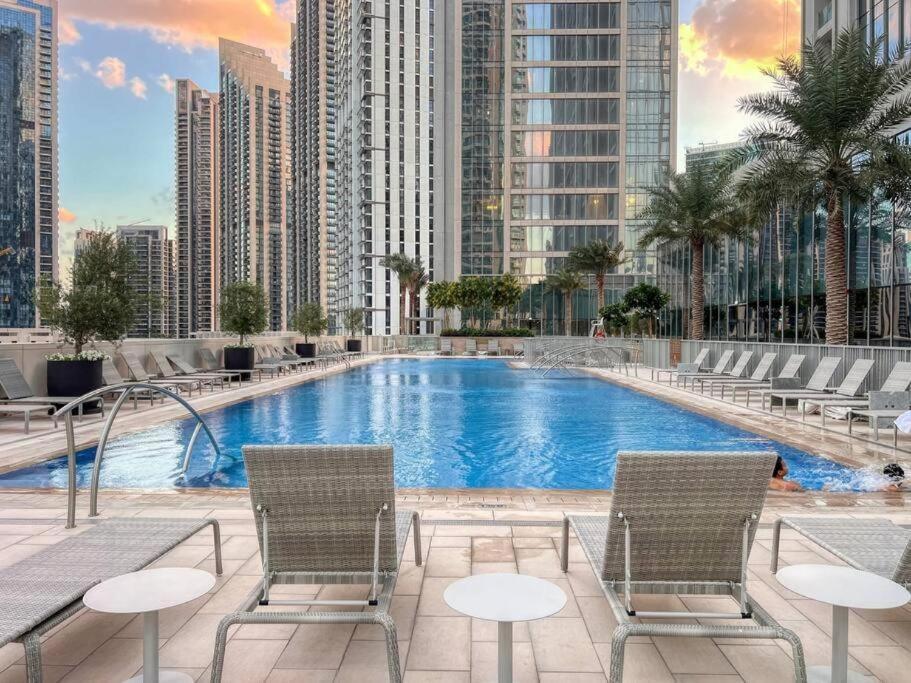 New! Panoramic Downtown & Fountain Views From High Floors Apartment *