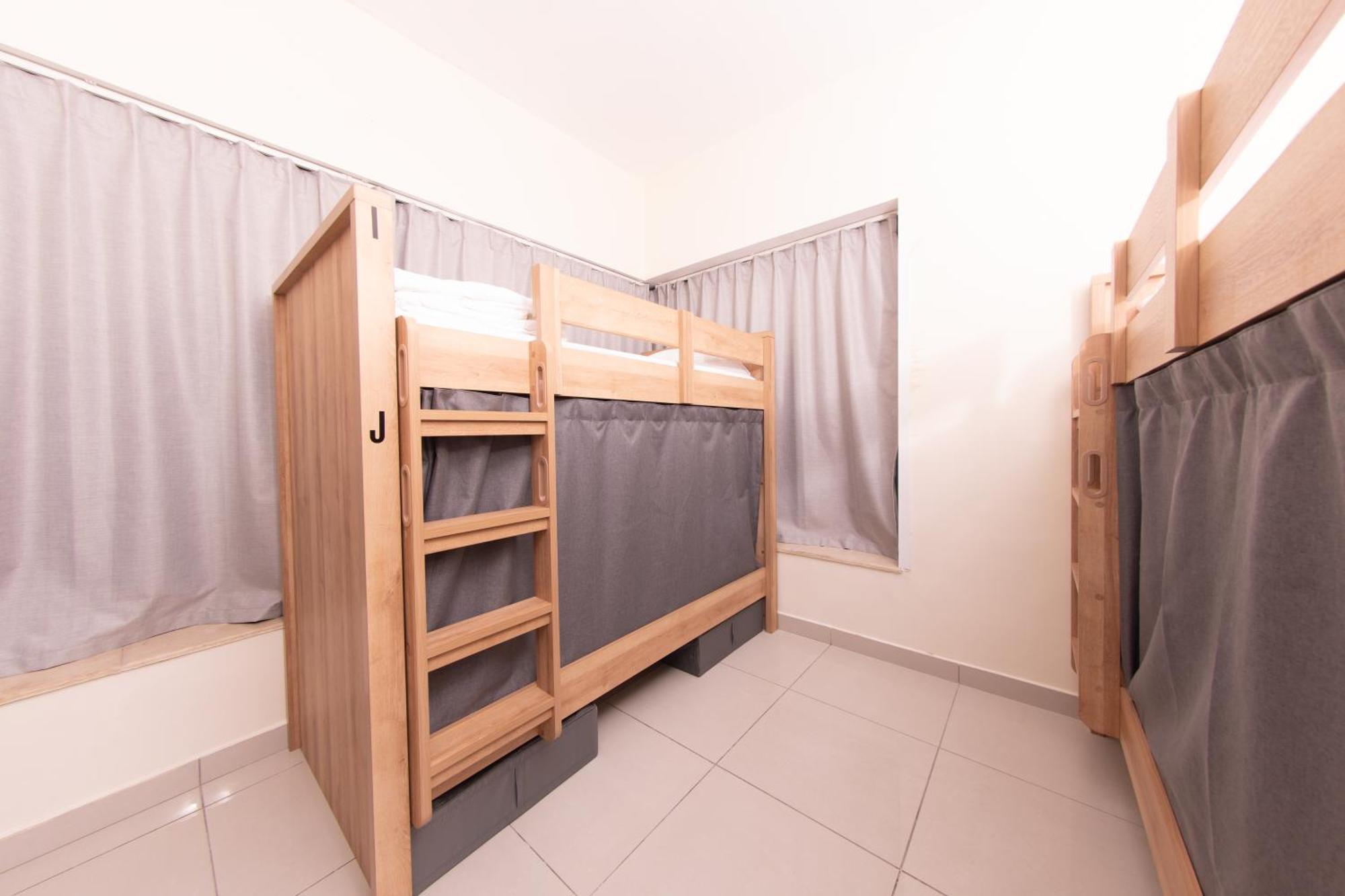 Dhostels - Marina Palm View Hostel Dubai